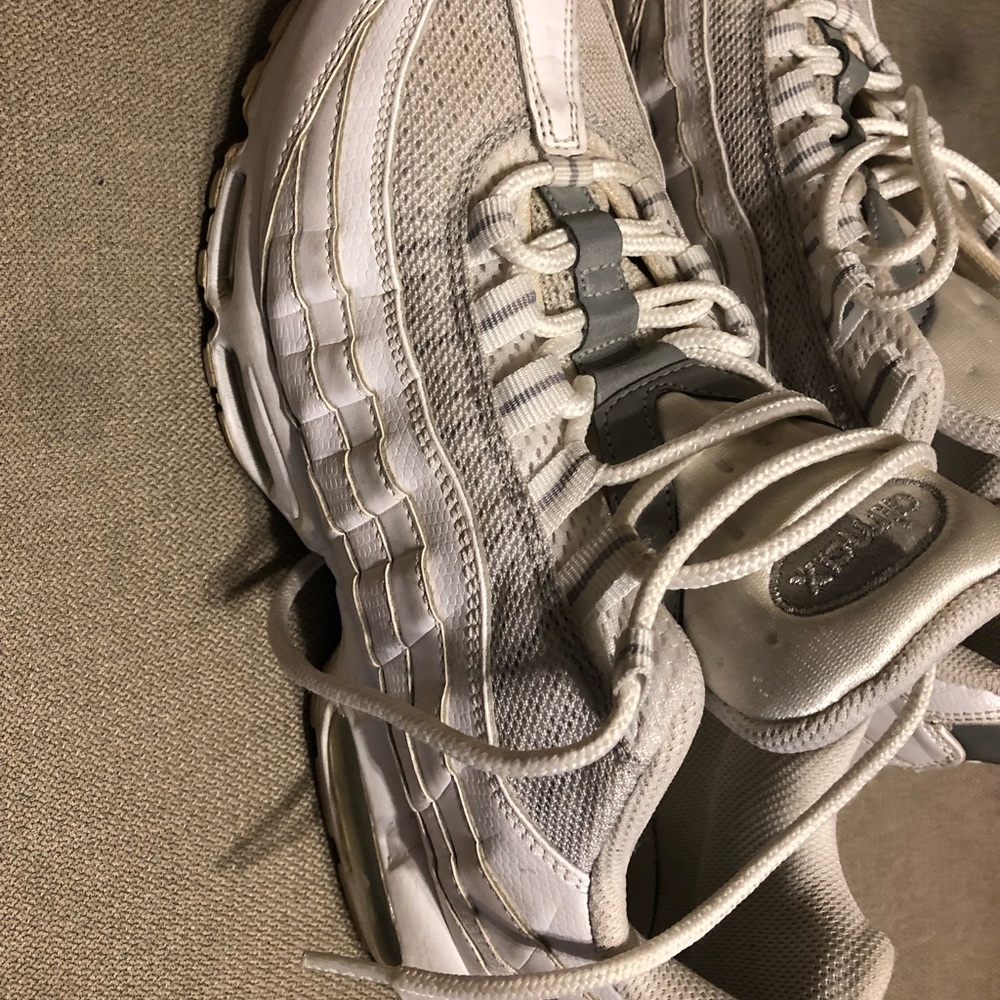 All white 95 size:9